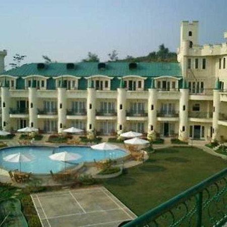 Club Bali Suites At Kota Bunga Cipanas  Bagian luar foto