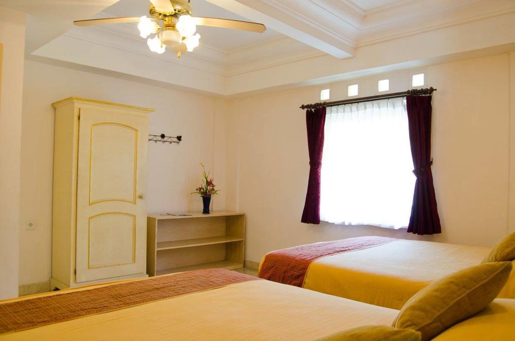 Club Bali Suites At Kota Bunga Cipanas  Bagian luar foto