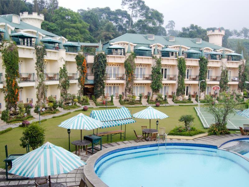 Club Bali Suites At Kota Bunga Cipanas  Bagian luar foto