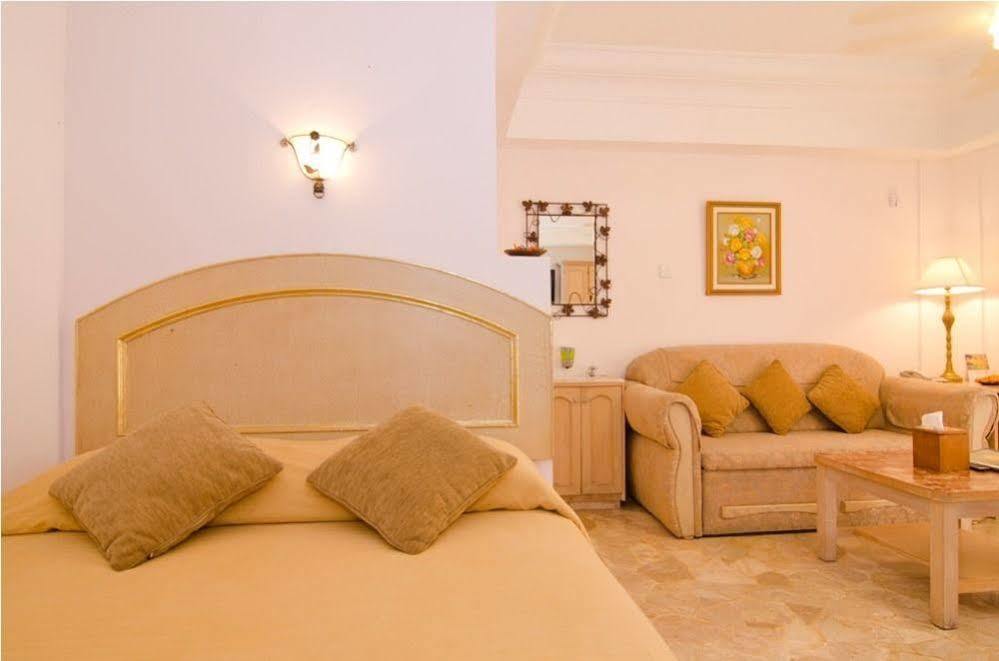 Club Bali Suites At Kota Bunga Cipanas  Bagian luar foto