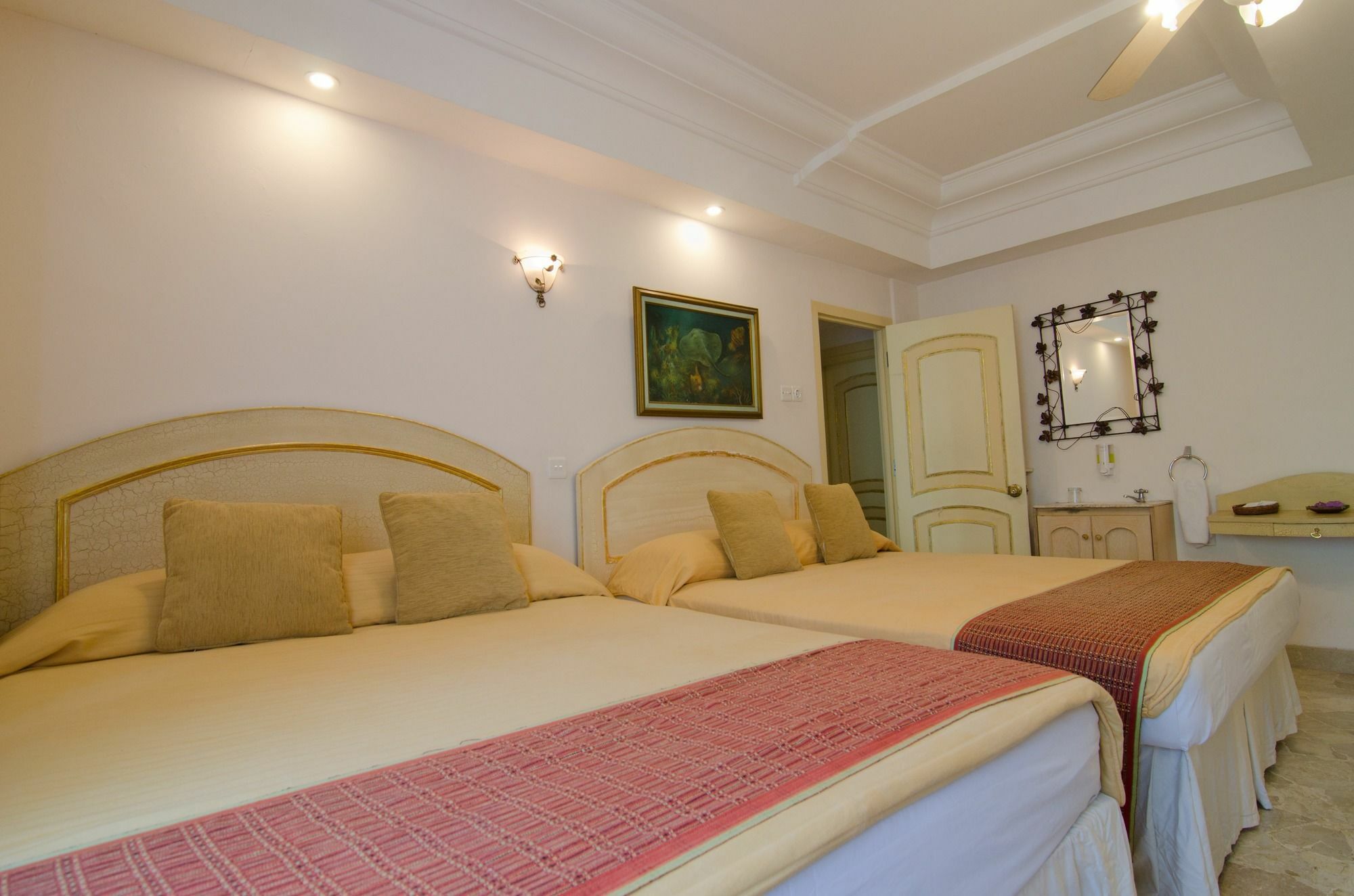 Club Bali Suites At Kota Bunga Cipanas  Bagian luar foto